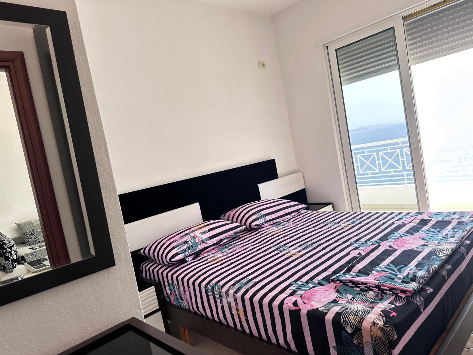 Tini Sea View Apartment Sarandë エクステリア 写真